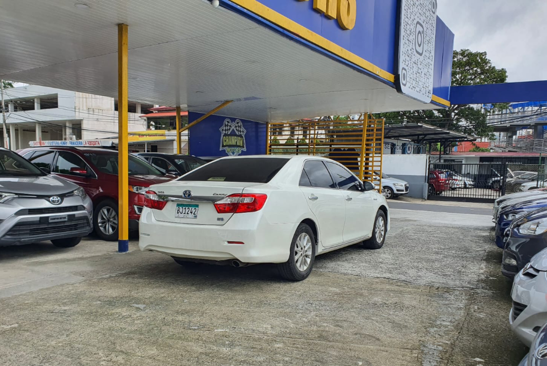 Toyota Camry 2013 Automático color Blanco, Imagen #4