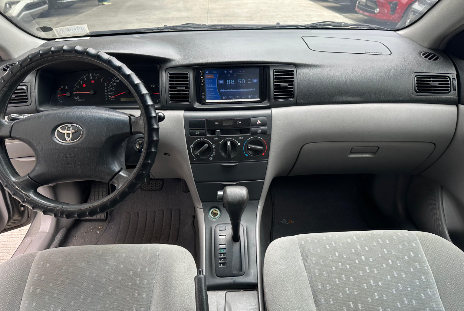 Toyota Corolla 2005 Automático color Gris, Imagen #9