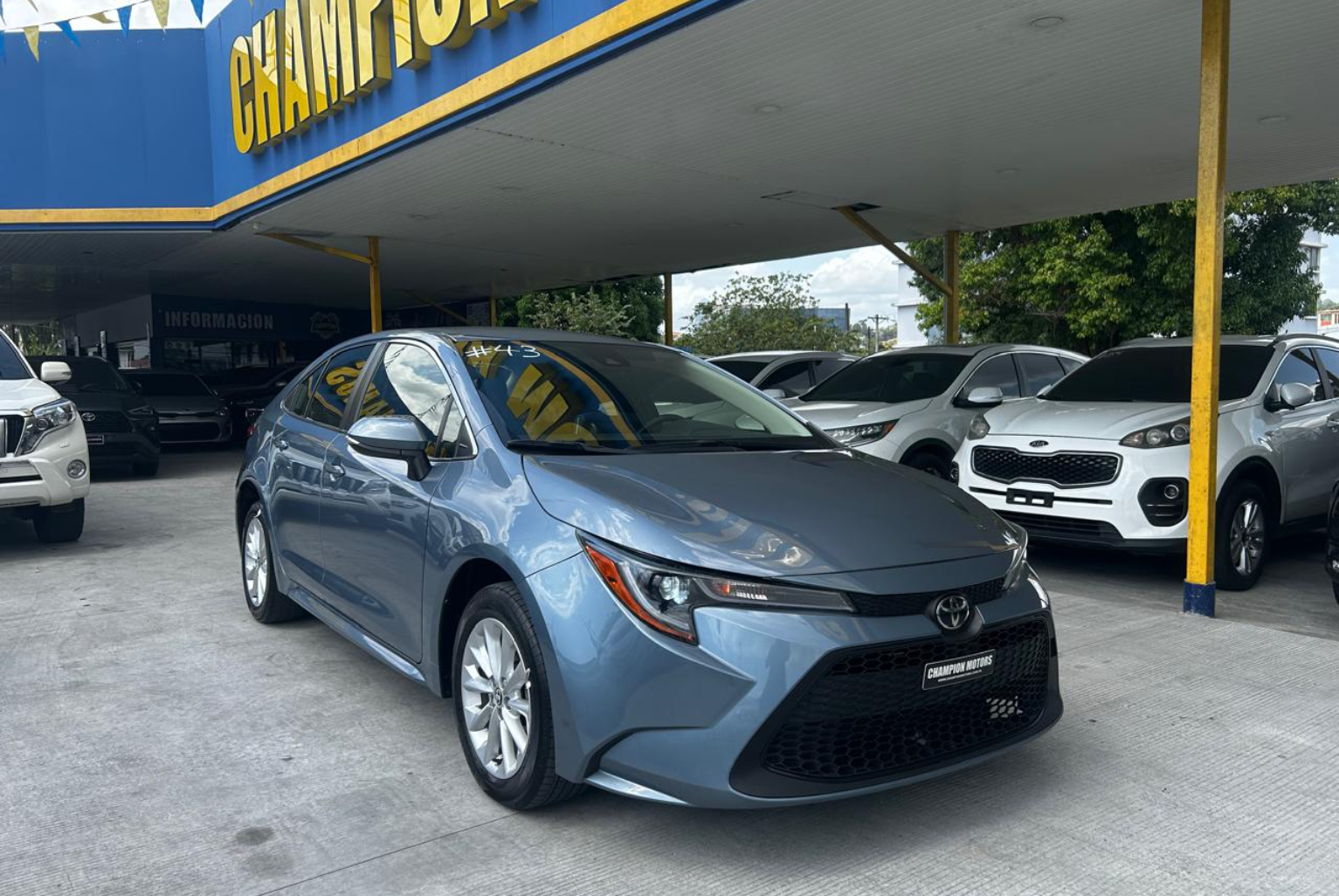 Toyota Corolla 2021 Automático color Celeste, Imagen #3