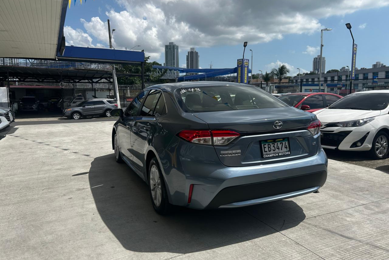 Toyota Corolla 2021 Automático color Celeste, Imagen #6