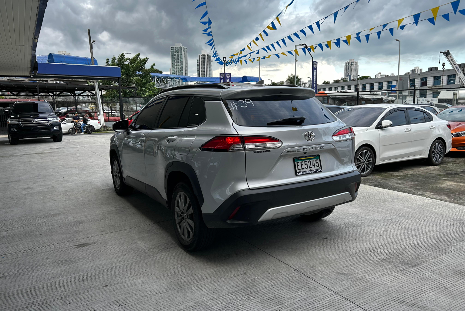 Toyota Corolla Cross 2022 Automático color Plateado, Imagen #6