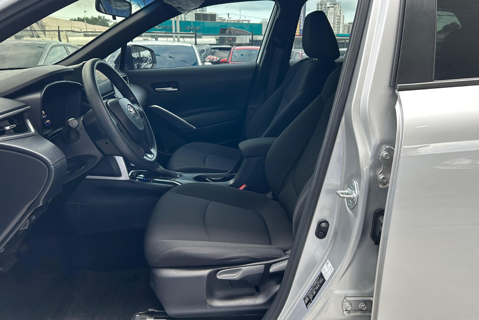 Toyota Corolla Cross 2022 Automático color Plateado, Imagen #9