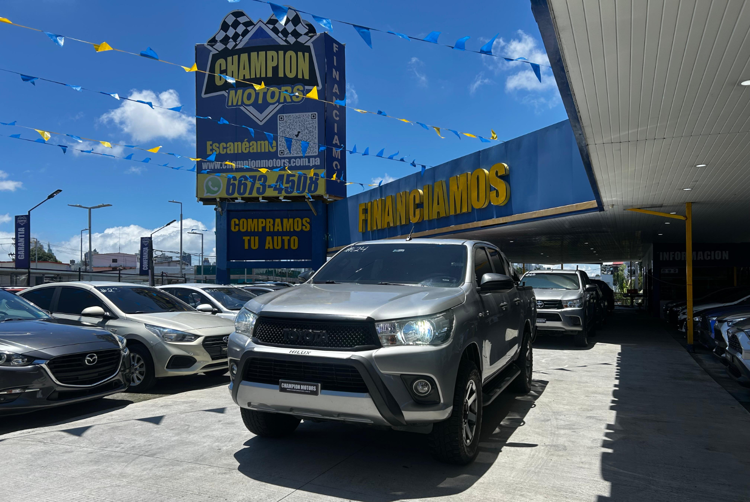 Toyota Hilux 2017 Manual color Plateado, Imagen #1