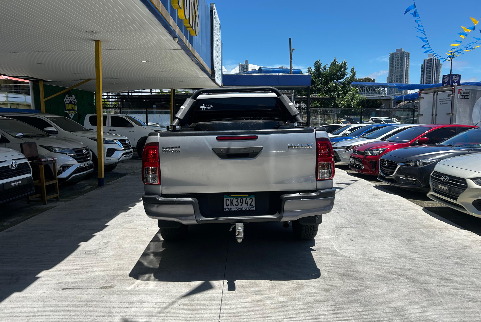 Toyota Hilux 2017 Manual color Plateado, Imagen #5