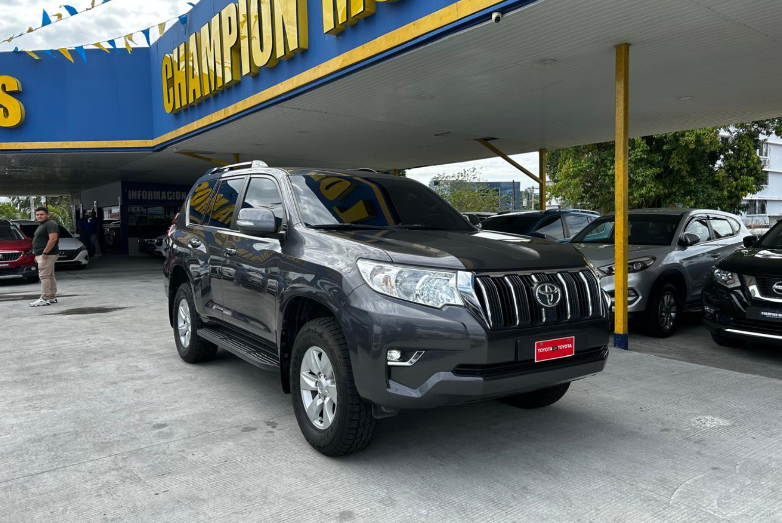 Toyota Prado 2020 Automático color Gris, Imagen #3
