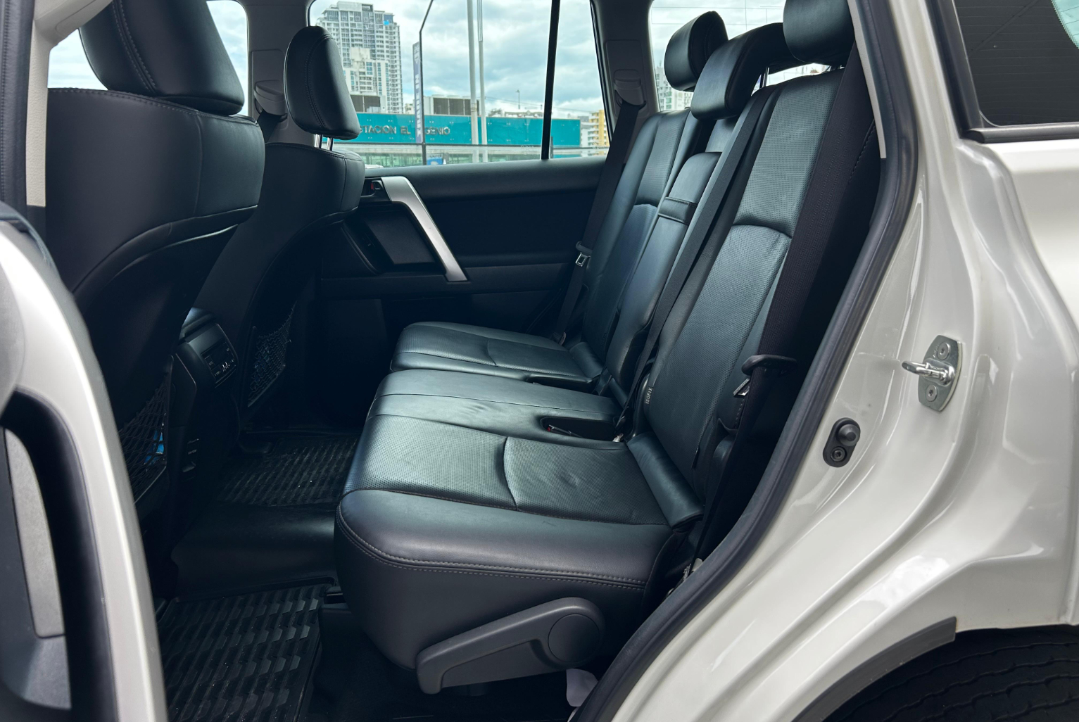 Toyota Prado 2023 Automático color Blanco, Imagen #11