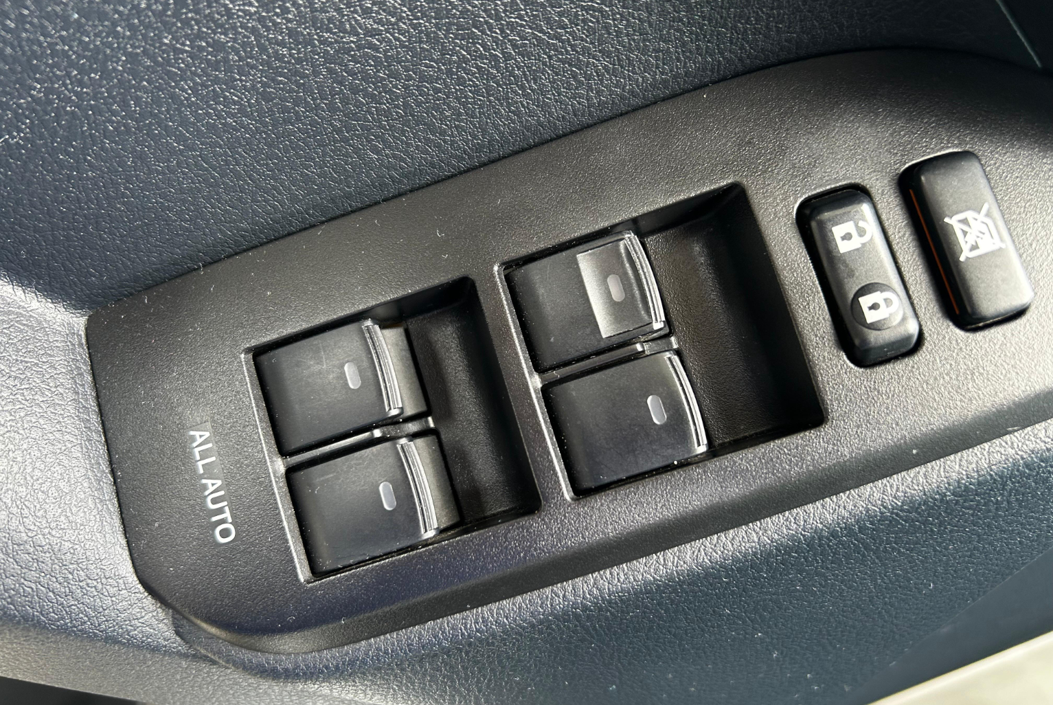 Toyota Prado 2023 Automático color Blanco, Imagen #13