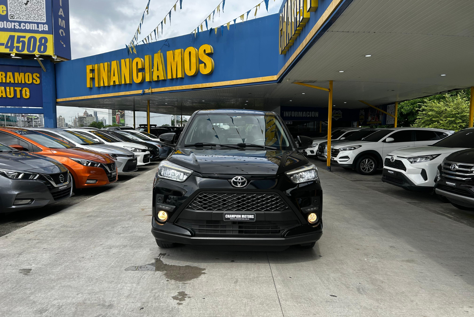 Toyota Raize 2023 Automático color Negro, Imagen #2