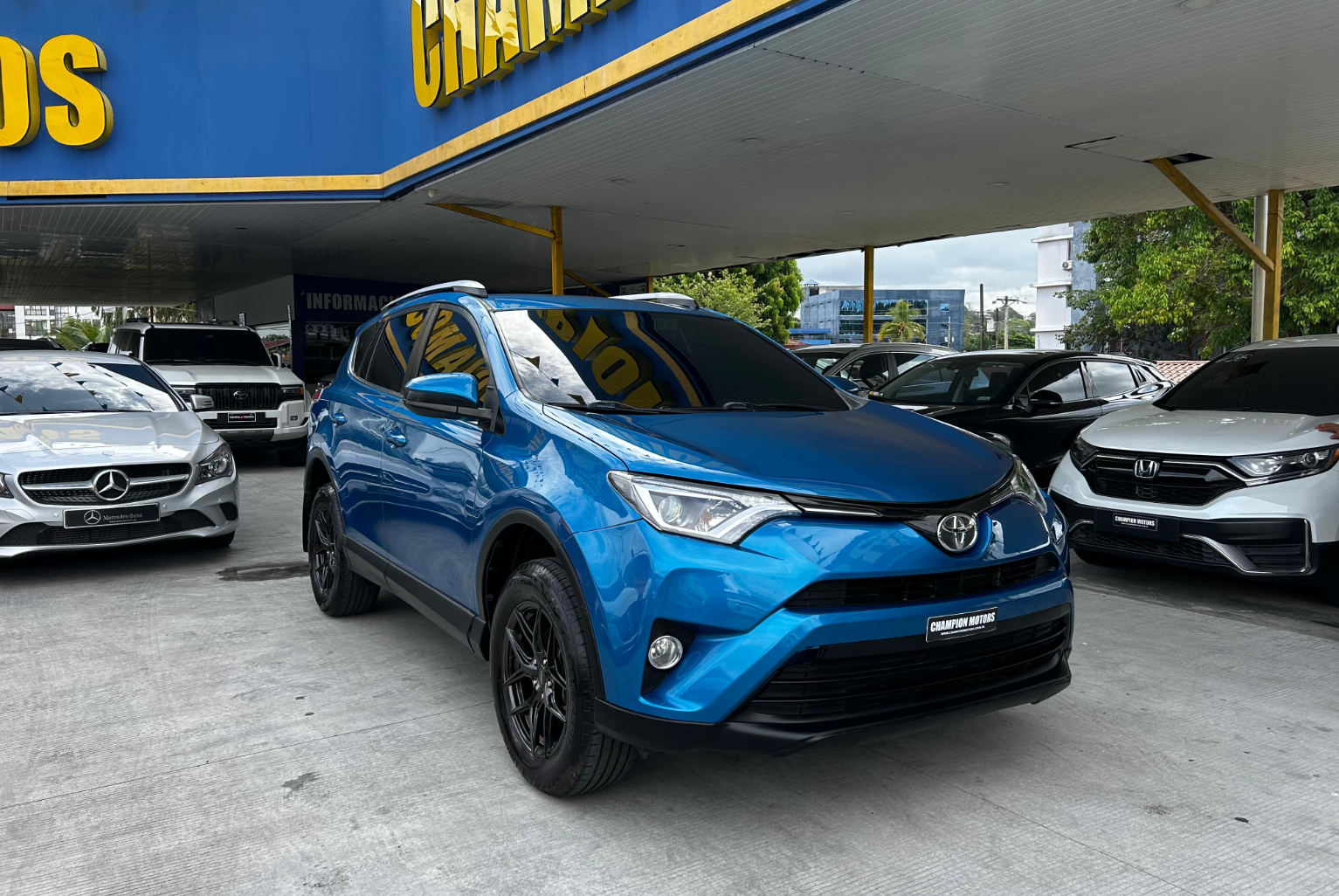Toyota RAV4 2017 Automático color Azul, Imagen #3