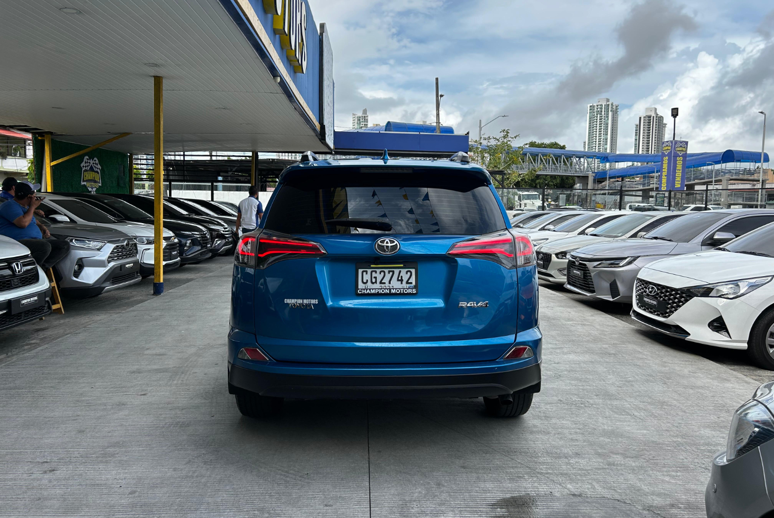 Toyota RAV4 2017 Automático color Azul, Imagen #5
