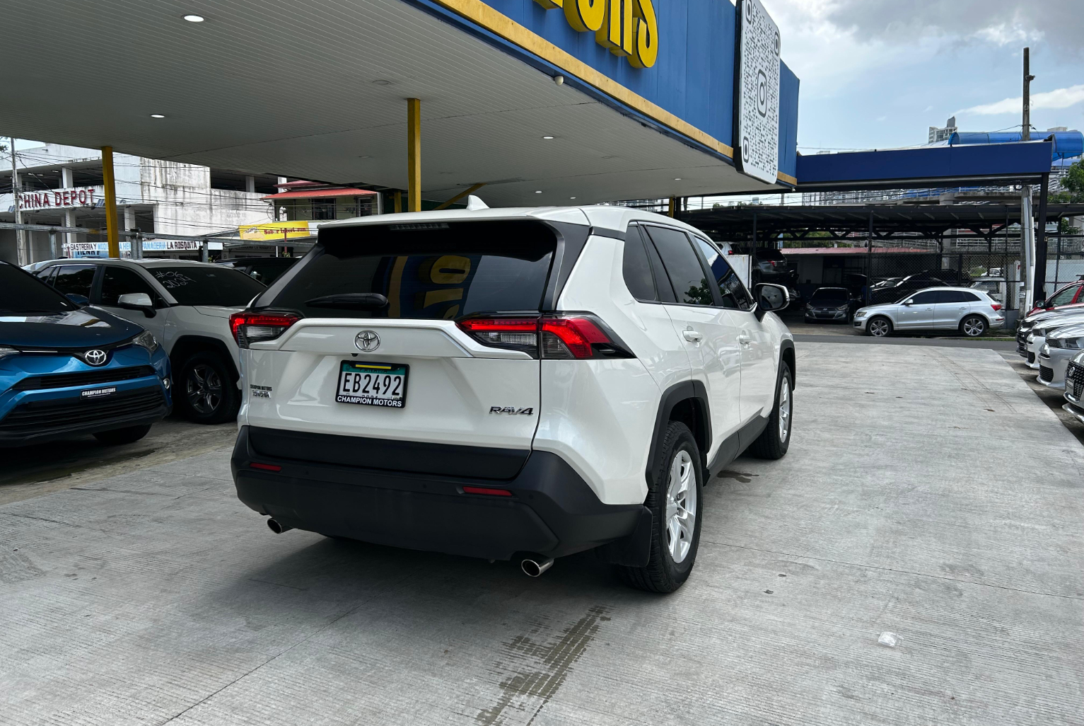 Toyota RAV4 2020 Automático color Blanco, Imagen #4
