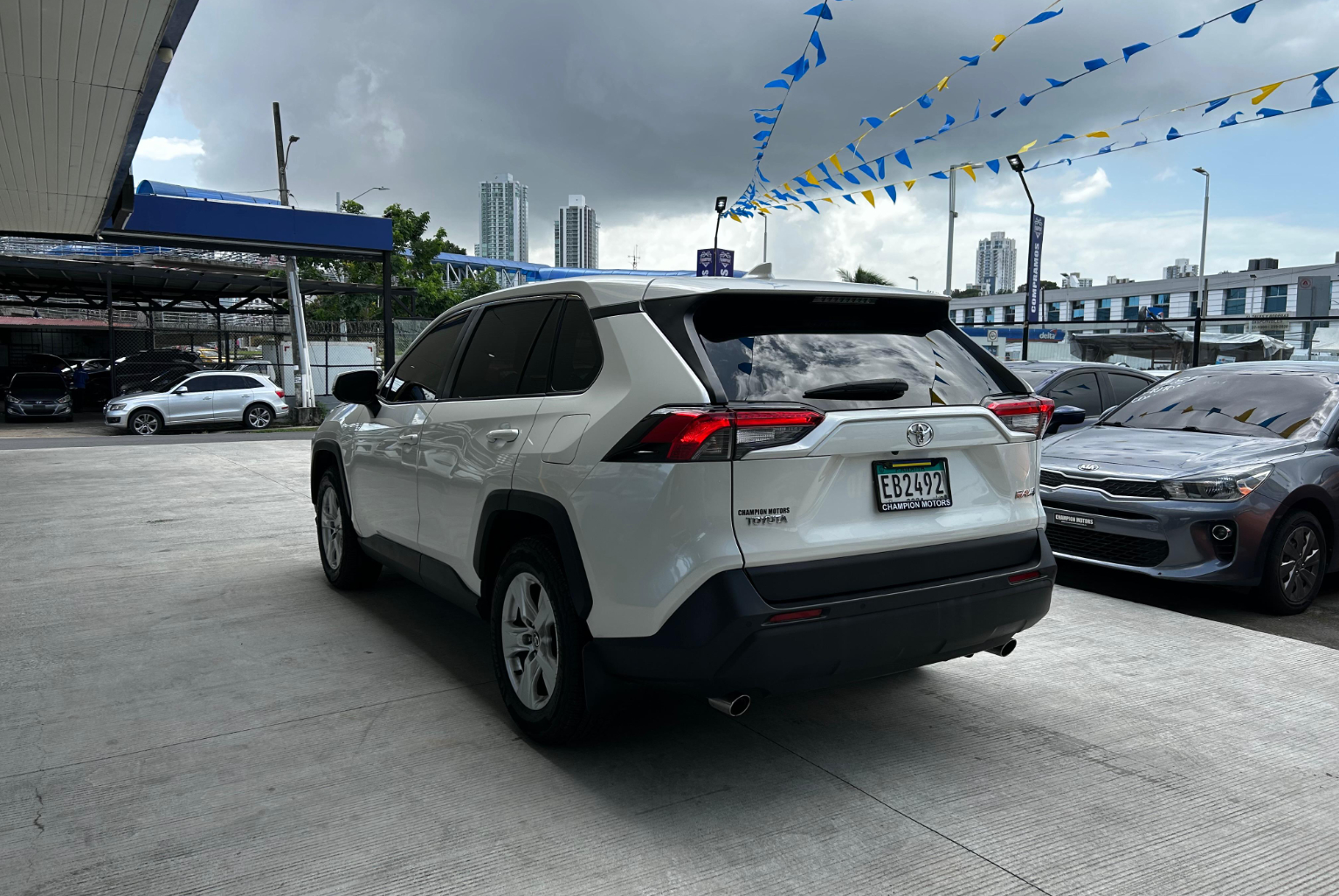 Toyota RAV4 2020 Automático color Blanco, Imagen #6