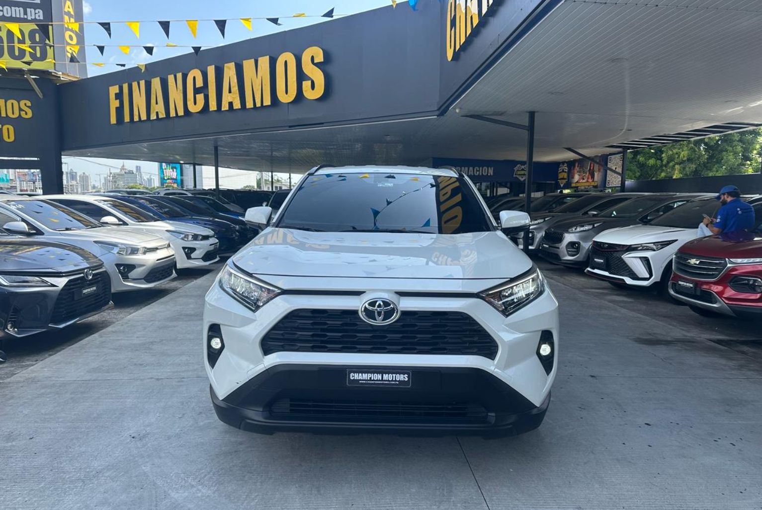 Toyota RAV4 2022, Foto 2