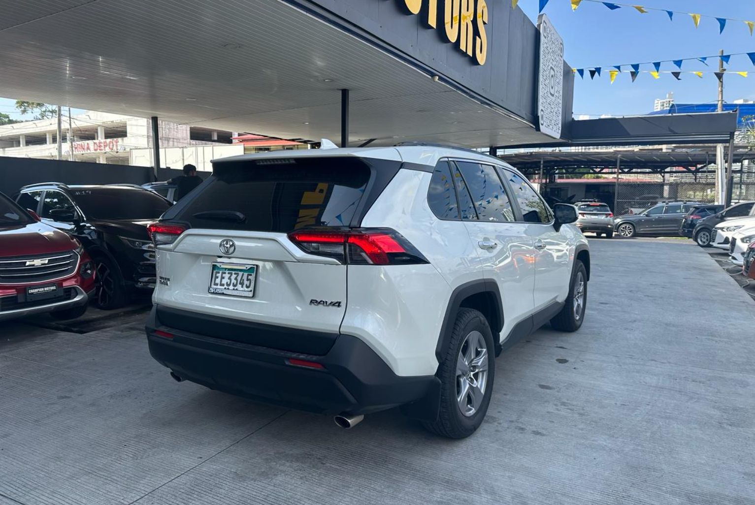 Toyota RAV4 2022, Foto 4