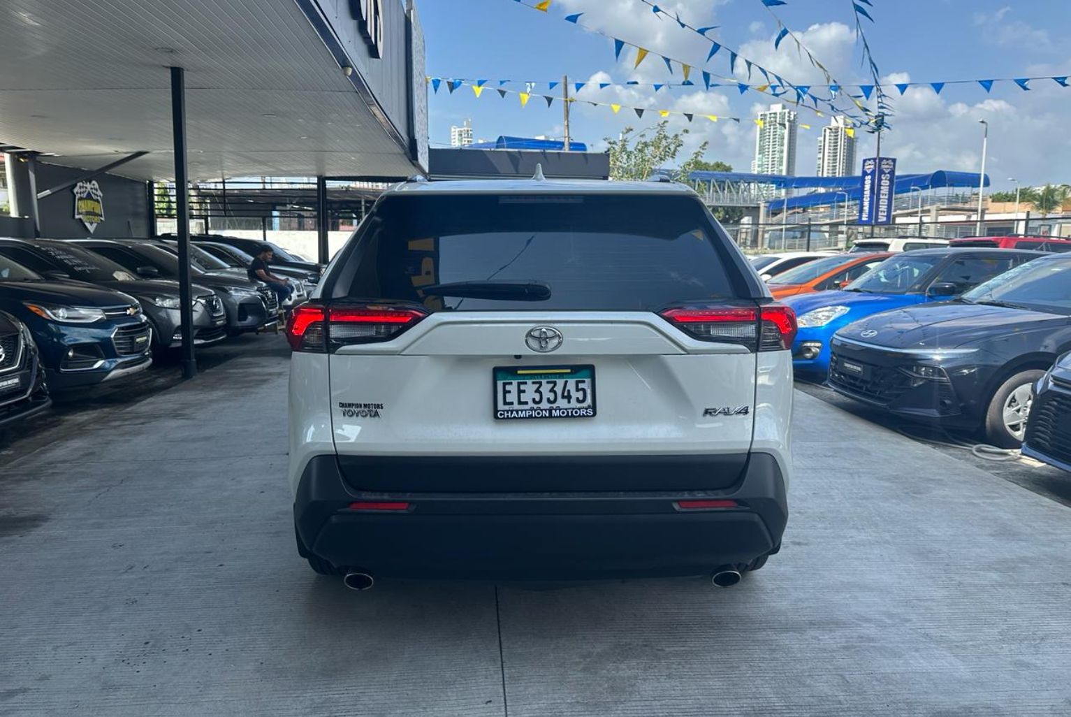 Toyota RAV4 2022, Foto 5