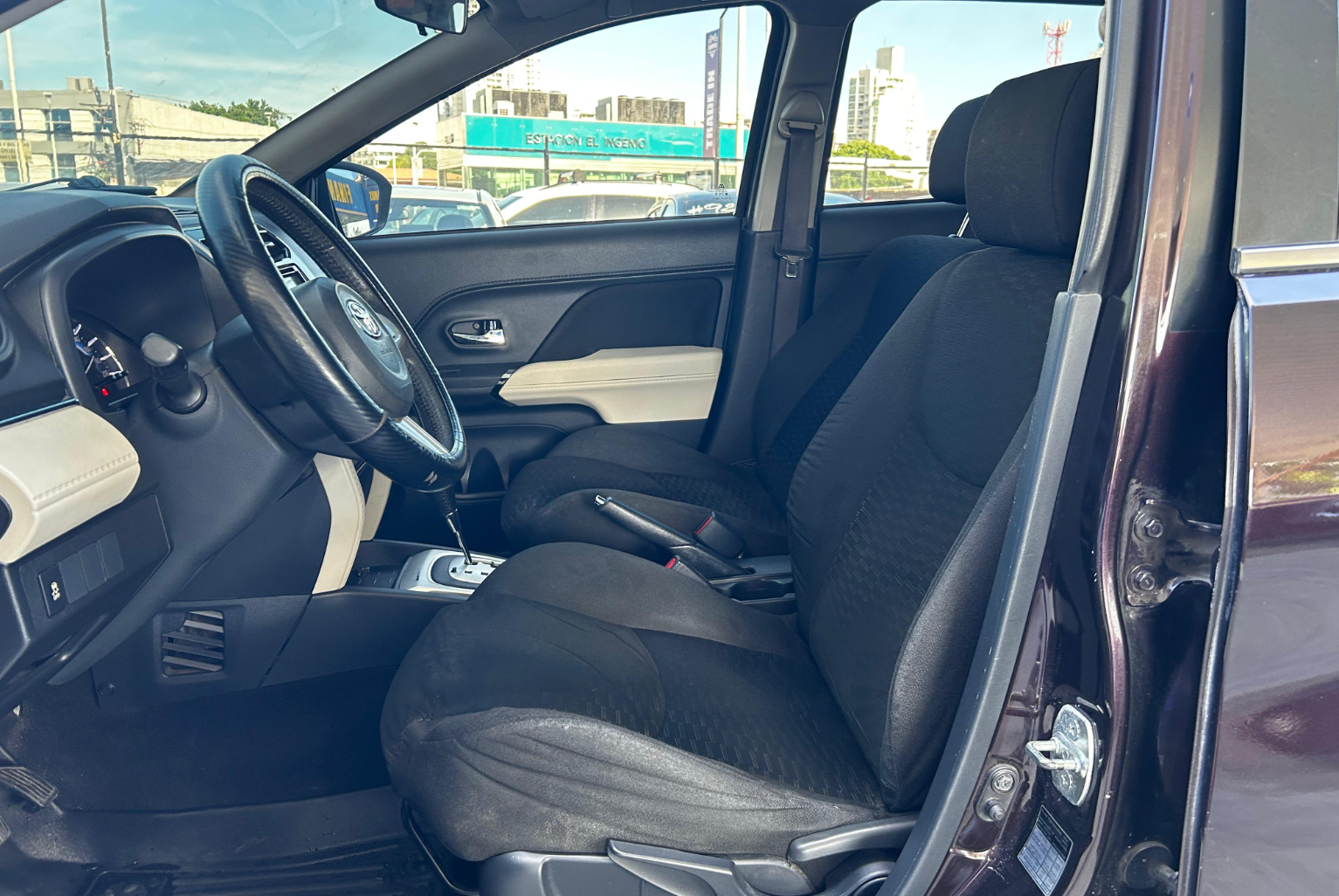 Toyota Rush 2019 Automático color Negro, Imagen #8