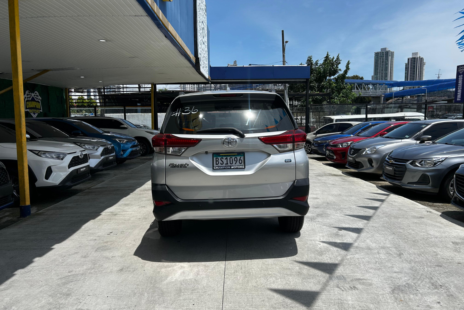 Toyota Rush 2019 Manual color Plateado, Imagen #5