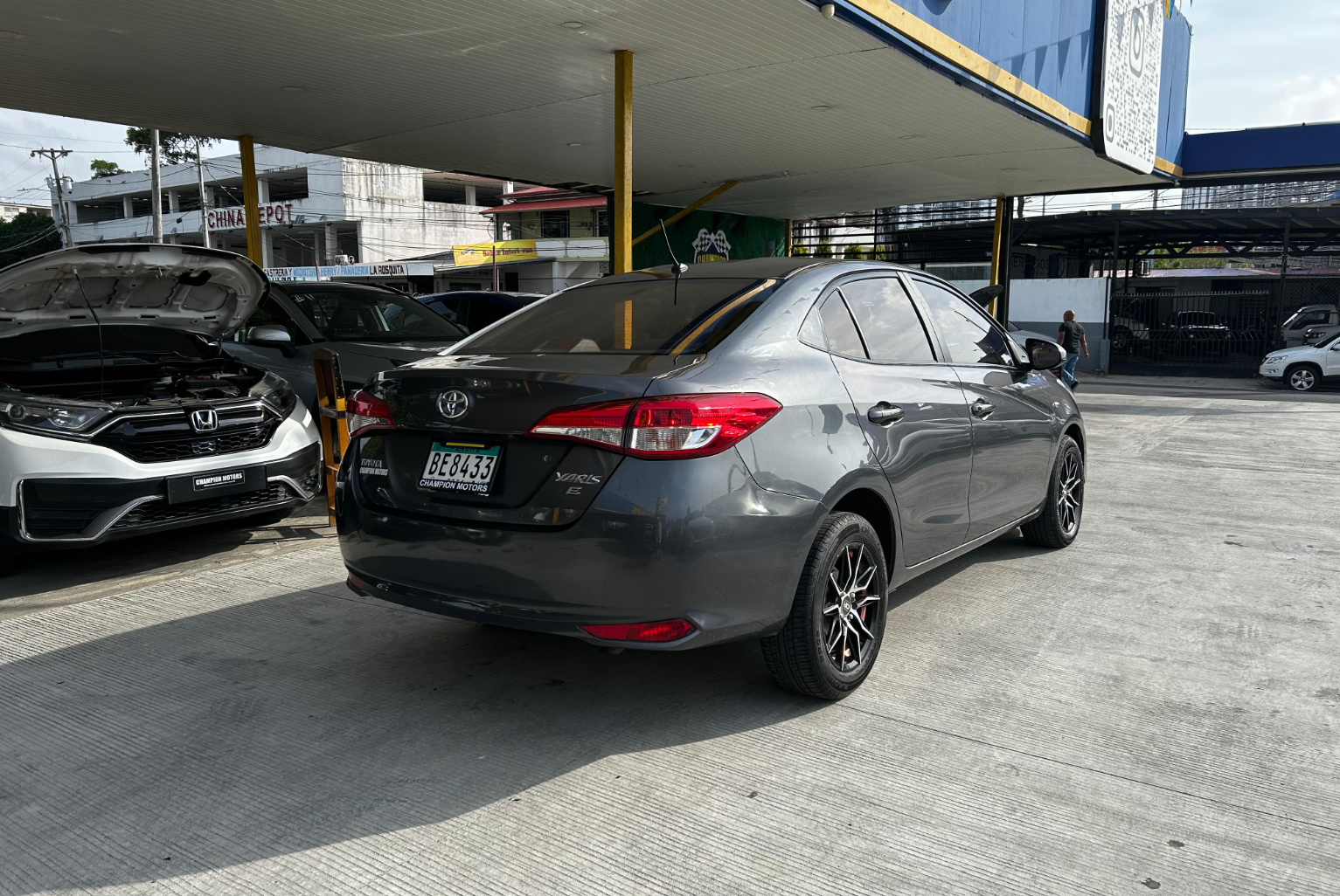 Toyota Yaris 2018 Automático color Gris, Imagen #4