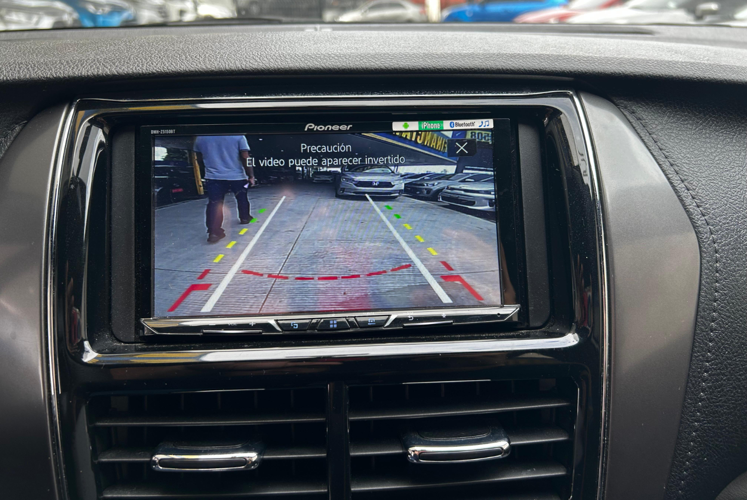 Toyota Yaris 2021 Automático color Plateado, Imagen #12