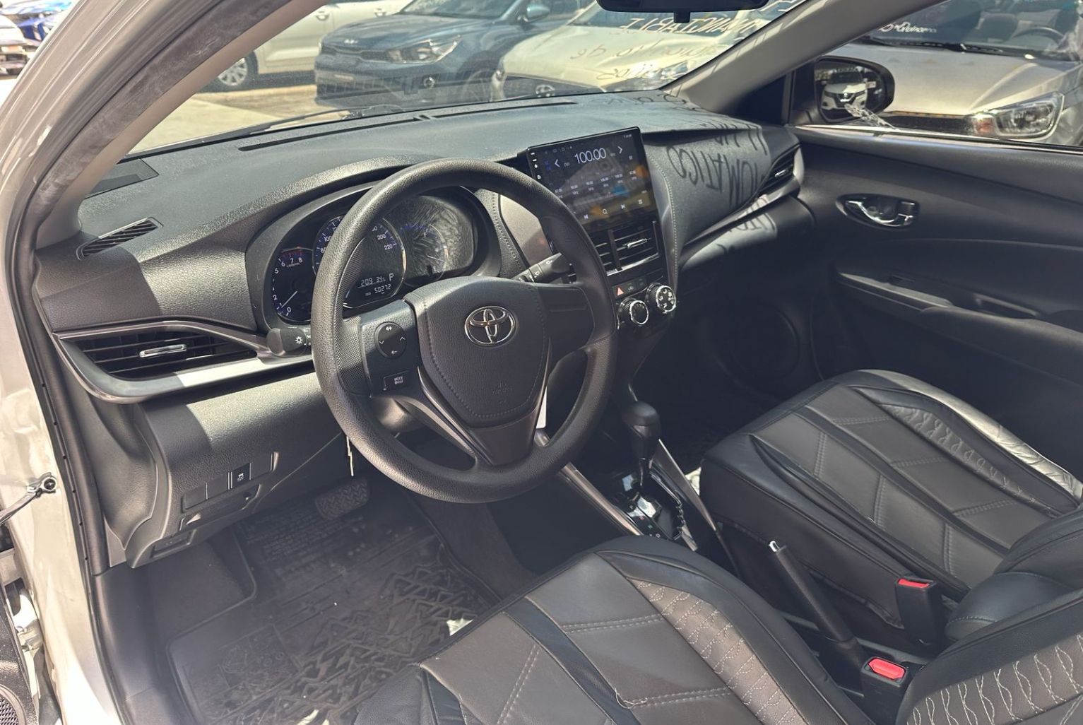Toyota Yaris 2022, Foto 7