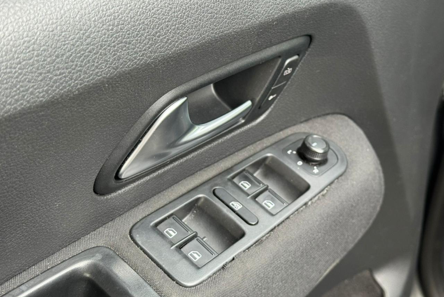 Volkswagen Amarok 2019 Automático color Gris, Imagen #12