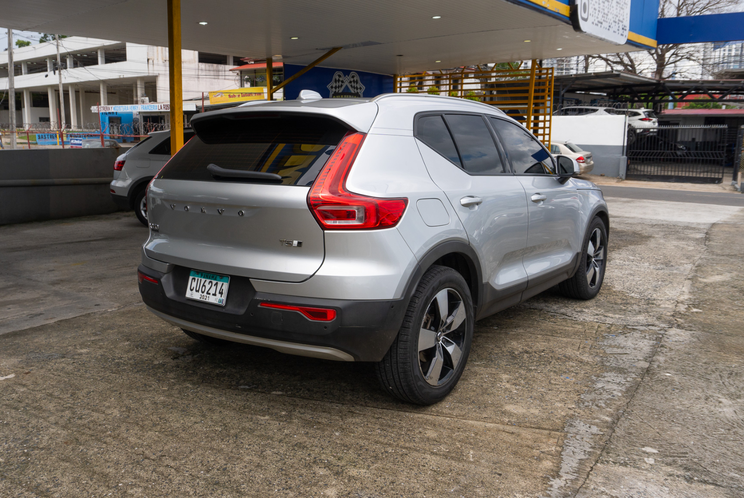 Volvo XC40 2019 Automático color Plateado, Imagen #4