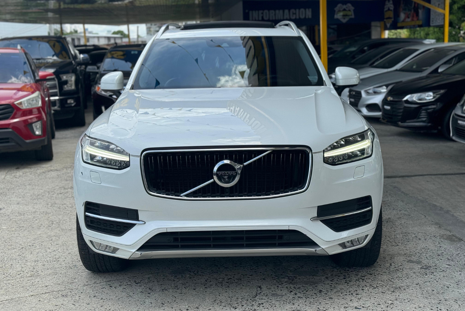 Volvo XC90 2018 Automático color Blanco, Imagen #2