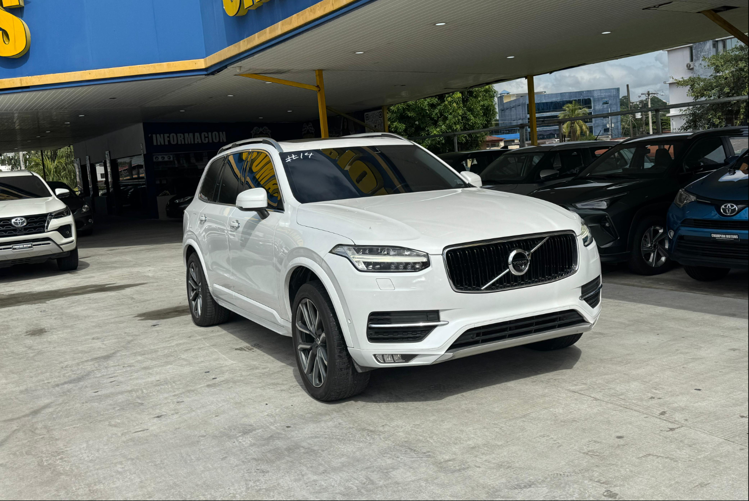 Volvo XC90 2018 Automático color Blanco, Imagen #3
