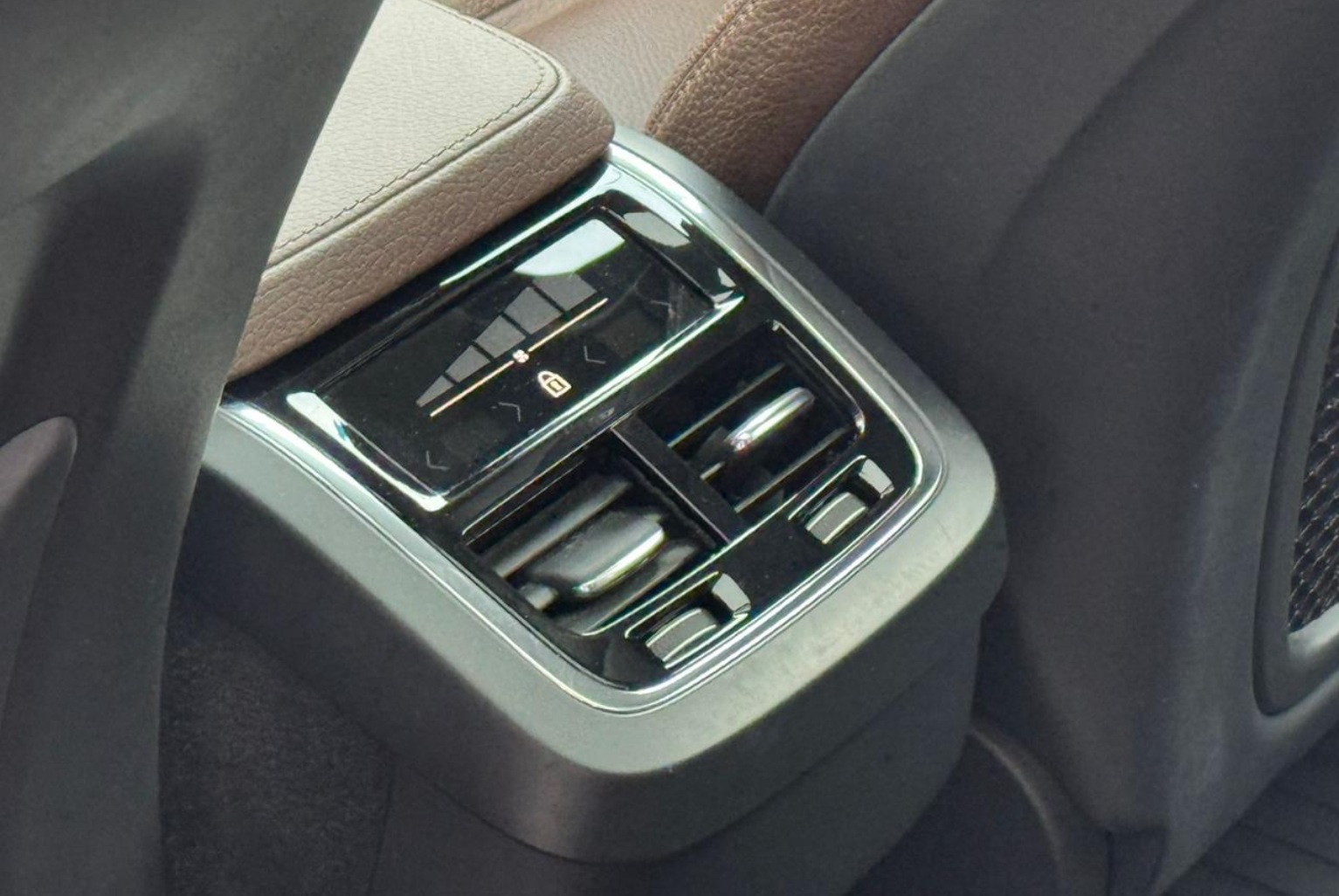 Volvo XC90 2021 Automático color Gris, Imagen #12